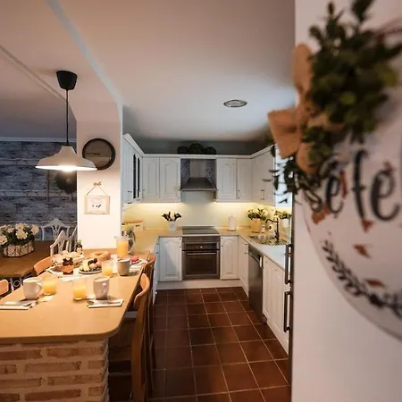 Ferienhaus Dejate Envolver Por El Aroma De La Tranquilidad Y Saborea La Vida Con Un Toque De Miel Y Canela *